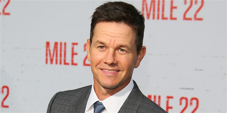 How tall is Mark Wahlberg?
